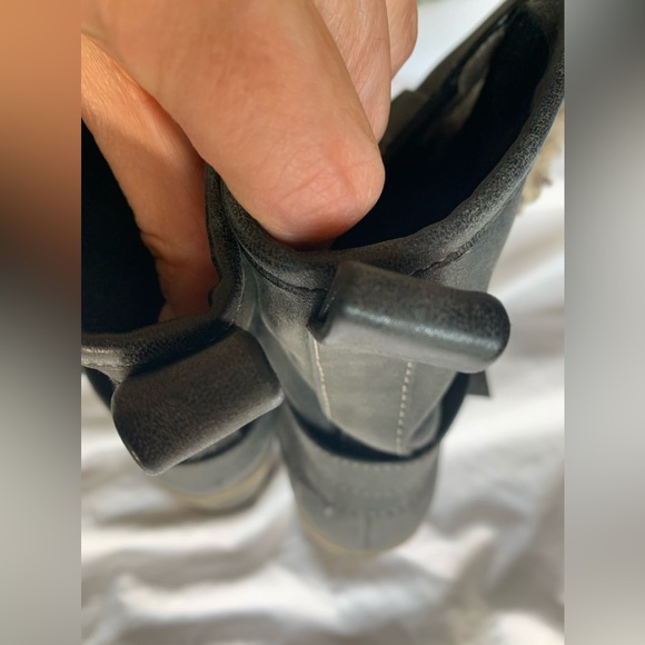 REBELS GREY MOTORCYCLE BOOTS - Picture 7 of 11